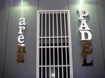 Arena Padel Granada - centro deportivo en Atarfe