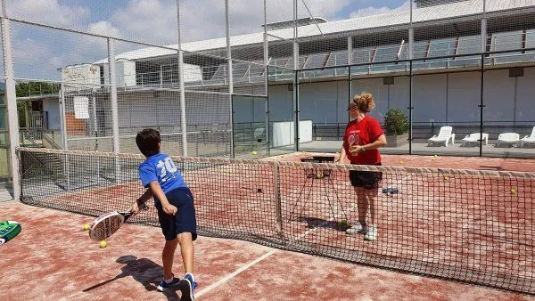Atles Esports Pádel - centro deportivo en Barcelona