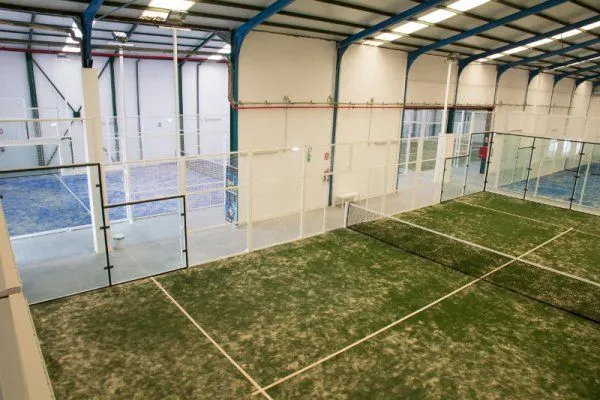 Avipadel - centro deportivo en Avilés