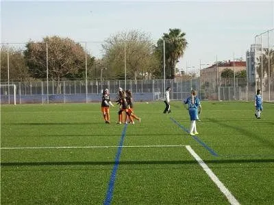 Camp De Futbol Dr. Lluch - centro deportivo en Valencia