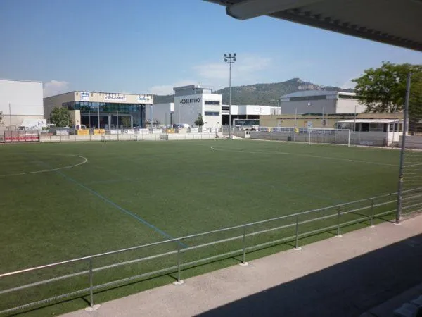 Camp De Futbol Municipal Can Falguera - centro deportivo en Sant Feliu de Llobregat