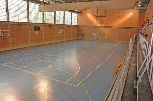 Centro Deportivo Municipal Ciudad De Los Poetas - centro deportivo en Madrid