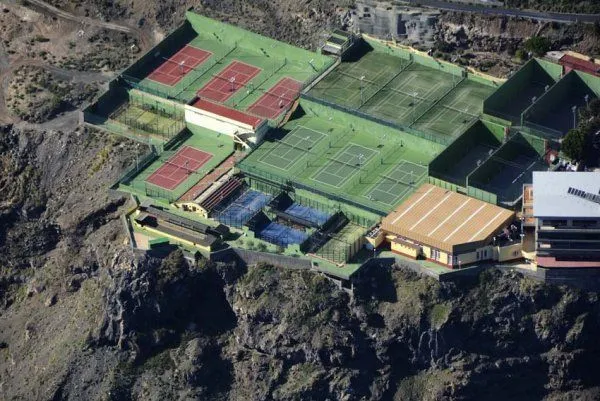 Círculo De Amistad Xii De Enero - centro deportivo en Candelaria