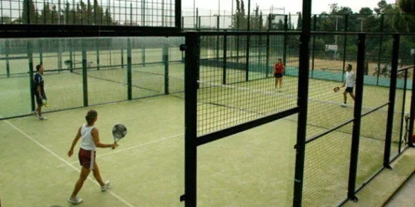 Club áccura Sant Boi - centro deportivo en Sant Boi de Llobregat
