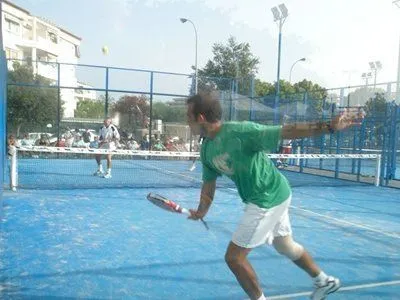 Club De Pádel Los Granados - centro deportivo en Marbella