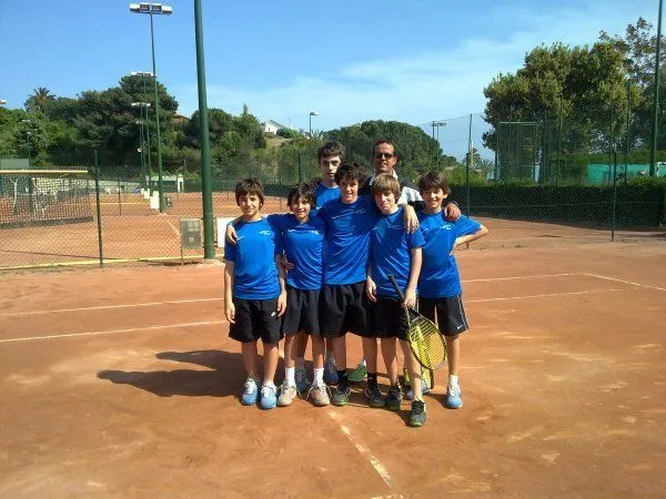 Club De Tenis Les Sureres - centro deportivo en Mataró