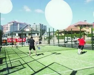 Club De Tenis Y Pádel Castrillón - centro deportivo en Castrillón