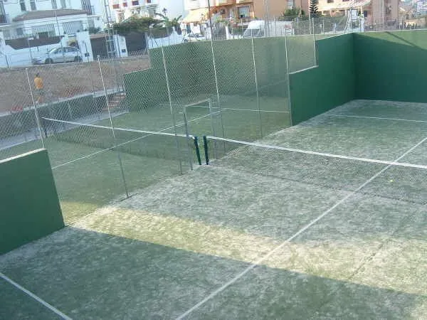 Club De Tenis Y Padel La Capellania - centro deportivo en Alhaurín de la Torre
