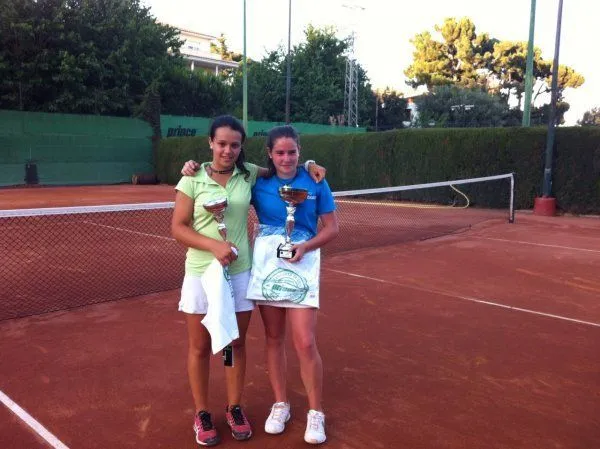 Club De Tennis Cabrils - centro deportivo en Cabrils