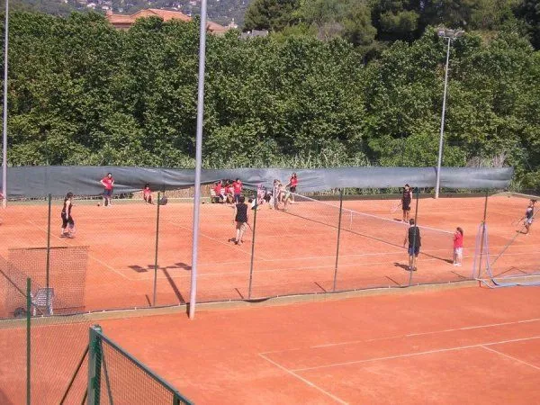 Club De Tennis Castellar Del Vallès - centro deportivo en Castellar del Vallés