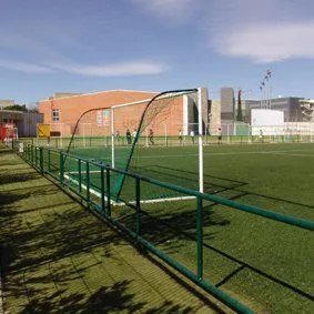 Club De Tennis Montflorit - centro deportivo en Cerdanyola del Valles