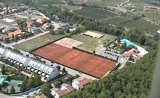 Club De Tennis Vilafranca Del Penedès - centro deportivo en Vilafranca del Penedés