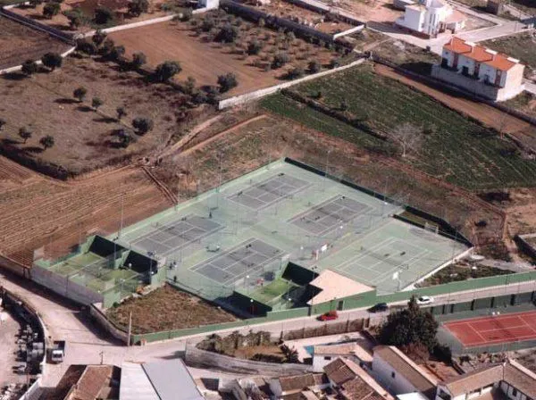Club Deportivo Garros - centro deportivo en Otura
