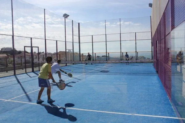 Club Deportivo León 13 - centro deportivo en Málaga
