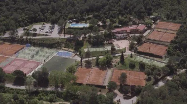 Club Esportiu Valldoreix - centro deportivo en Sant Cugat del Vallés