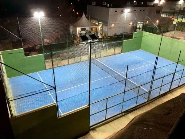 Club Pádel Cosmos - centro deportivo en Castellar del Vallés