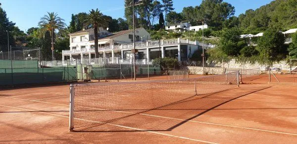 Club Tenis Padel Camp Bixquert - centro deportivo en Xàtiva