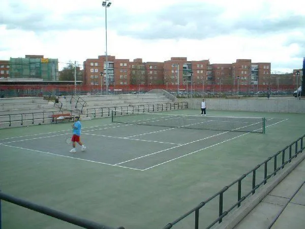 Club Tenis Y Pádel Villa De Leganés - centro deportivo en Leganés
