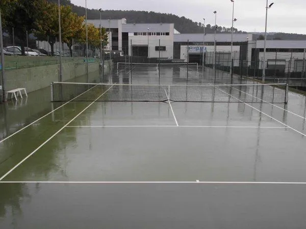 Club Tennis Cervello - centro deportivo en Cervelló