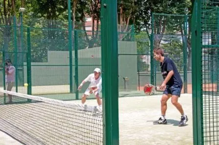 Club Tennis Olot - centro deportivo en Olot