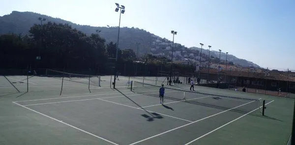 Club Tennis Roses - centro deportivo en Roses