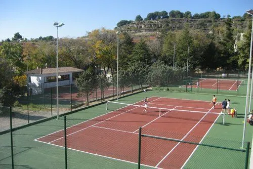 Club Tennis Sant Feliu De Codines - centro deportivo en Sant Feliu de Codines