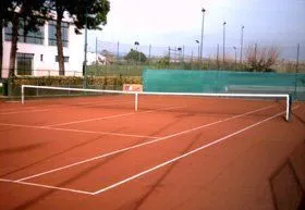 Complejo Deportivo Aire - Club Tenis Genera - centro deportivo en Cabrera de Mar