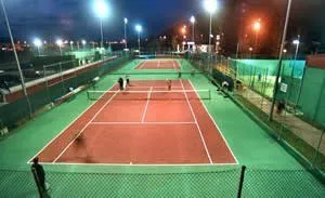 Complejo Municipal Santoña - centro deportivo en Santoña