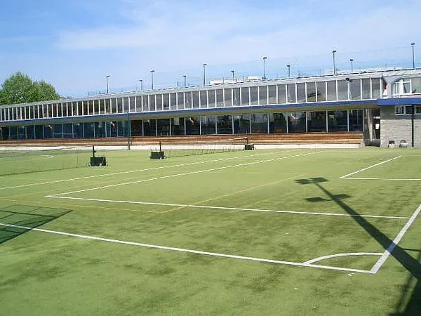 Escuela Deportiva Orlando - centro deportivo en Santander
