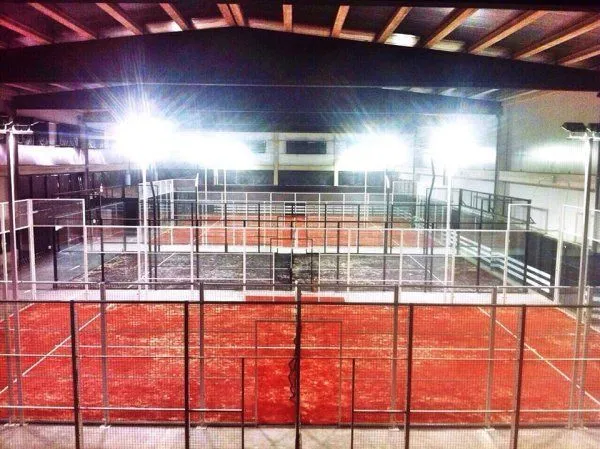 Fair Play Padel Club - centro deportivo en Cabanillas del Campo