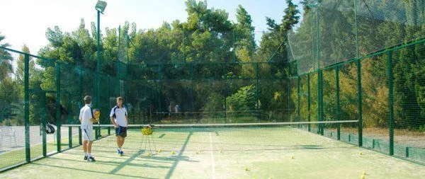 Fibra Sports Club - centro deportivo en Cabrera de Mar