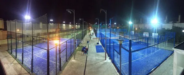 Fuengirola Pádel - centro deportivo en Fuengirola
