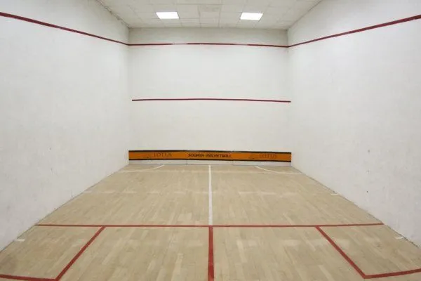 Gimnasio Lucasport - centro deportivo en Yecla