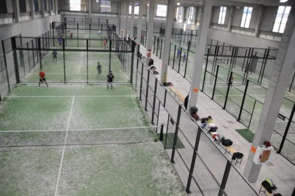 Indoor Padel Bages - centro deportivo en Sallent