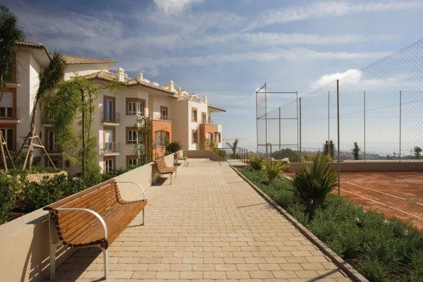 Instalaciones Deportivas Residencial Sensara - centro deportivo en Benalmádena