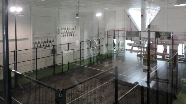 La Cúpula Pádel & Fitness - centro deportivo en Plasencia