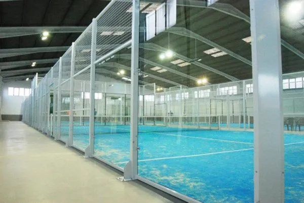 La Factoría Padel Indoor - centro deportivo en Tavernes de la Valldigna