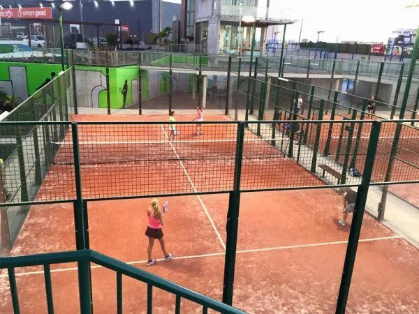 Lanzarote Padel Club - centro deportivo en Arrecife