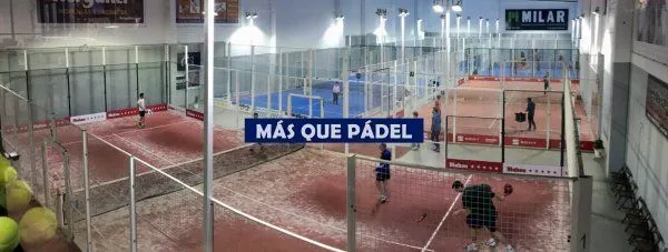 Más Que Pádel Salamanca - centro deportivo en Carbajosa de la Sagrada