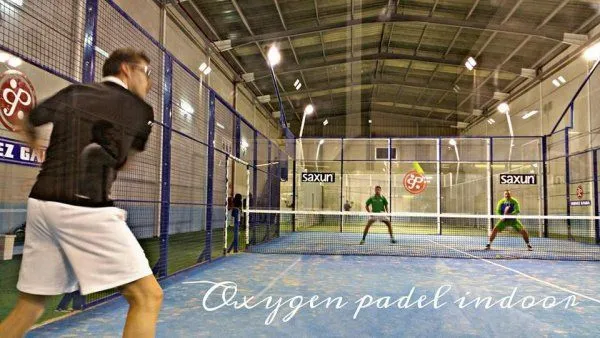 Oxygen Padel Indoor H2o Sax - centro deportivo en Sax