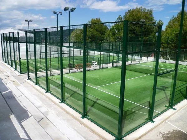 Pádel Benissa - centro deportivo en Benissa