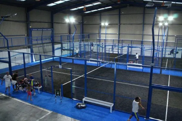Padel Box Indoor Mallorca - centro deportivo en Santa María del Camí