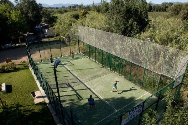 Padel Camping Riu - centro deportivo en Sant Pere Pescador
