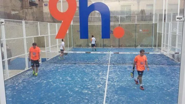 Pàdel Fòrum Centelles - centro deportivo en Centelles