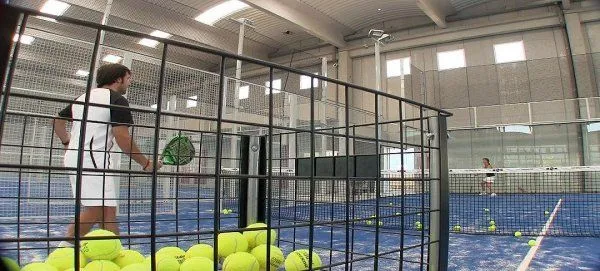 Padel Indoor Dluxe Girona - centro deportivo en Begur