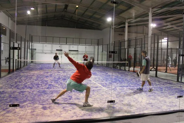 Padel Indoor Gandía - centro deportivo en Gandia
