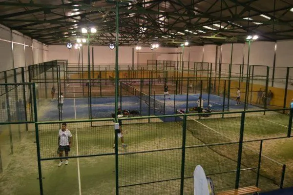 Padel Indoor Huelva Puerto - centro deportivo en Huelva