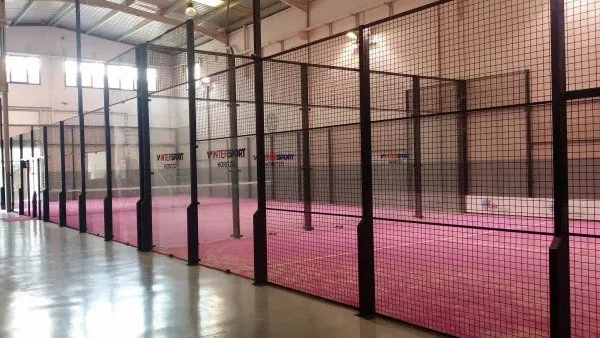 Pàdel Indoor Osona - centro deportivo en Centelles