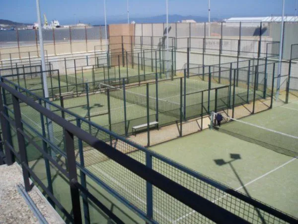Padel La Marina - Parque Marítimo Del Mediterraneo - centro deportivo en Ceuta