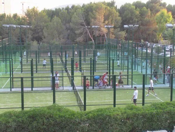 Padel La Salle - centro deportivo en Palma de Mallorca